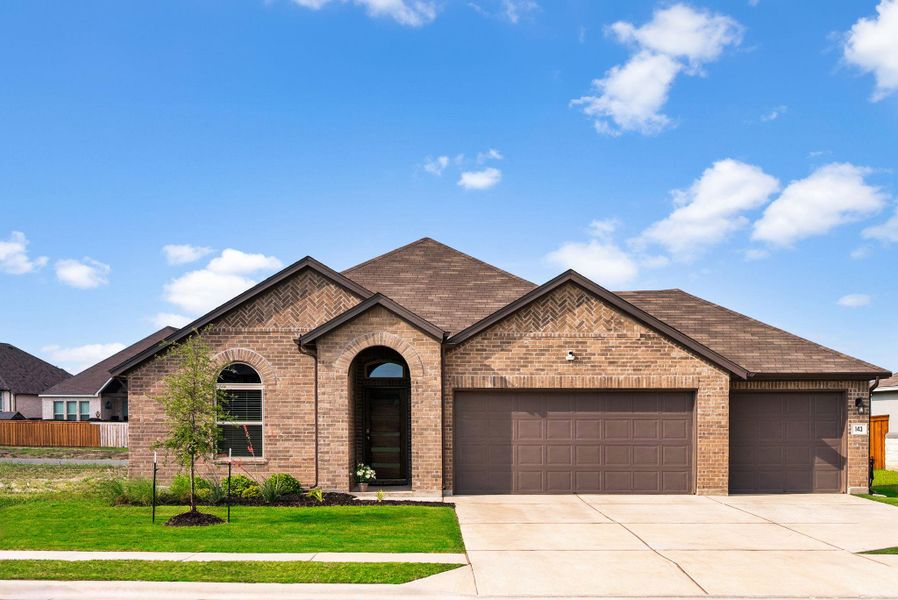 Great curb appeal plus a 3-car garage. Great curb appeal plus a 3-car garage.