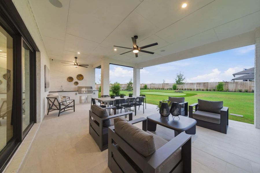 Maxwell Outdoor Living Area Maxwell Outdoor Living Area