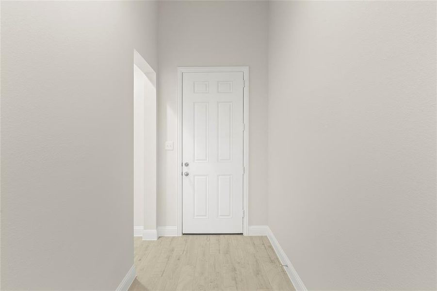 03. 1025 Goya - Entry