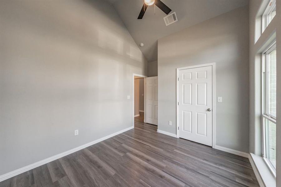 Spacious, unfurnished interior of a new home in , Fort Worth (Image 33).