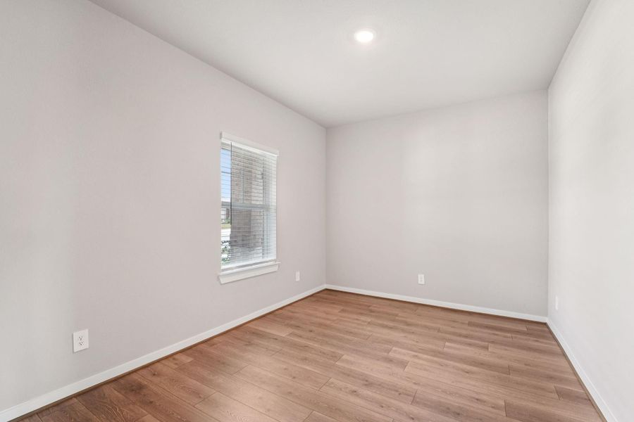 Spacious, unfurnished interior of a new home in Southwinds, Baytown (Image 14). Spacious, unfurnished interior of a new home in Southwinds, Baytown (Image 14).
