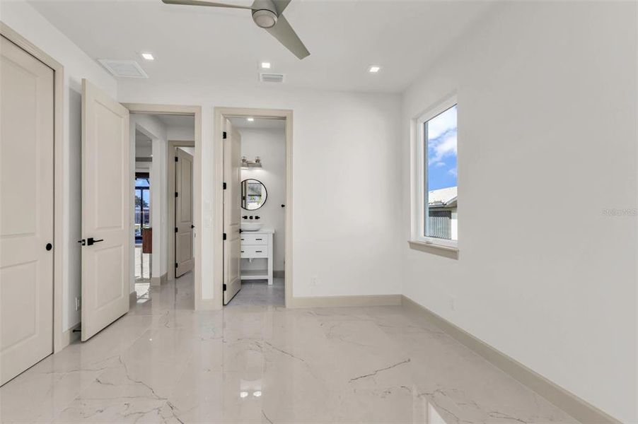 Spacious, unfurnished interior of a new home in , Punta Gorda (Image 44).