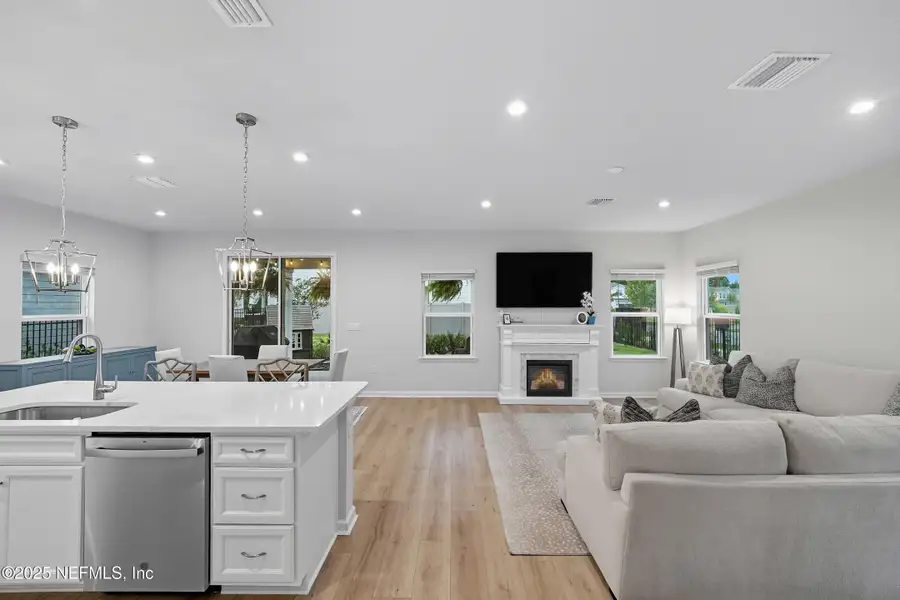 Furnished interior view inside a new home in , St. Augustine (Image 25).