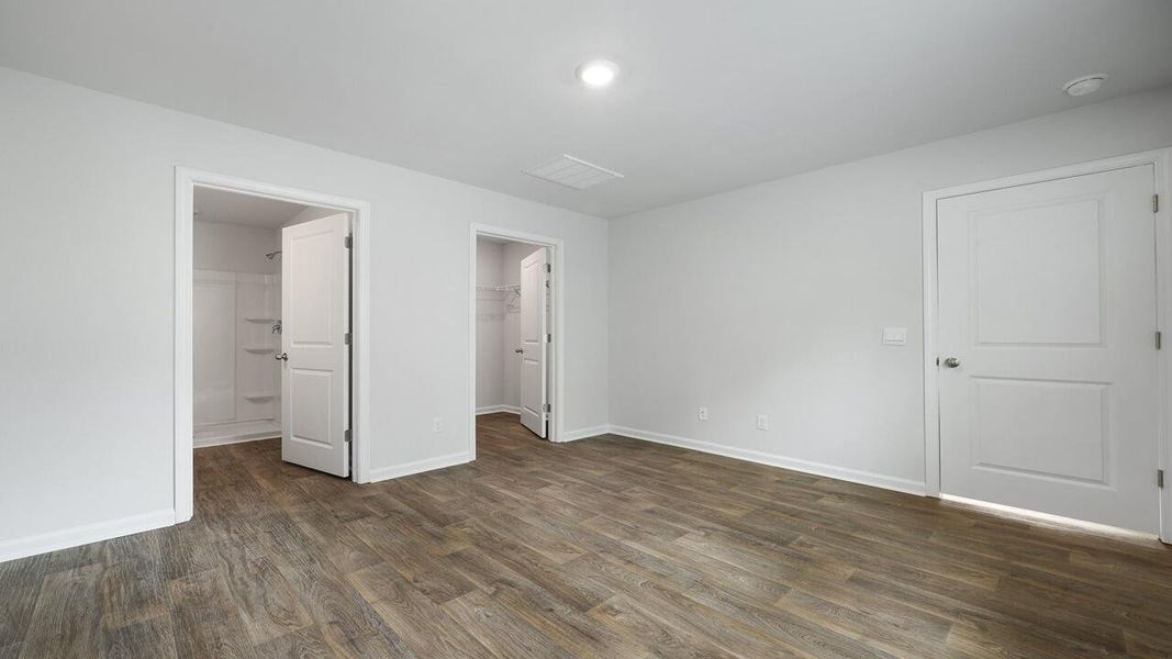 Spacious, unfurnished interior of a new home in Center Pointe, Santee (Image 17).