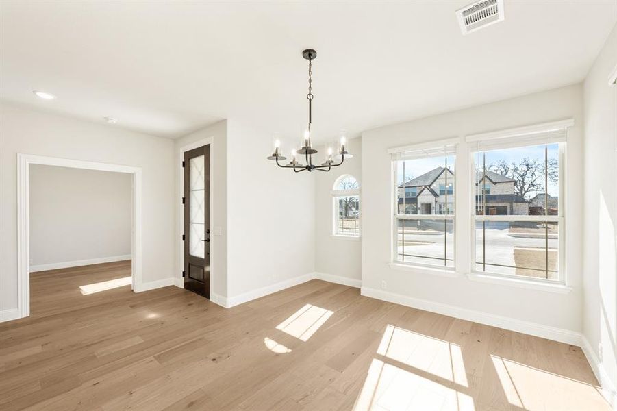 Spacious, unfurnished interior of a new home in Rockwood, Mansfield (Image 22).