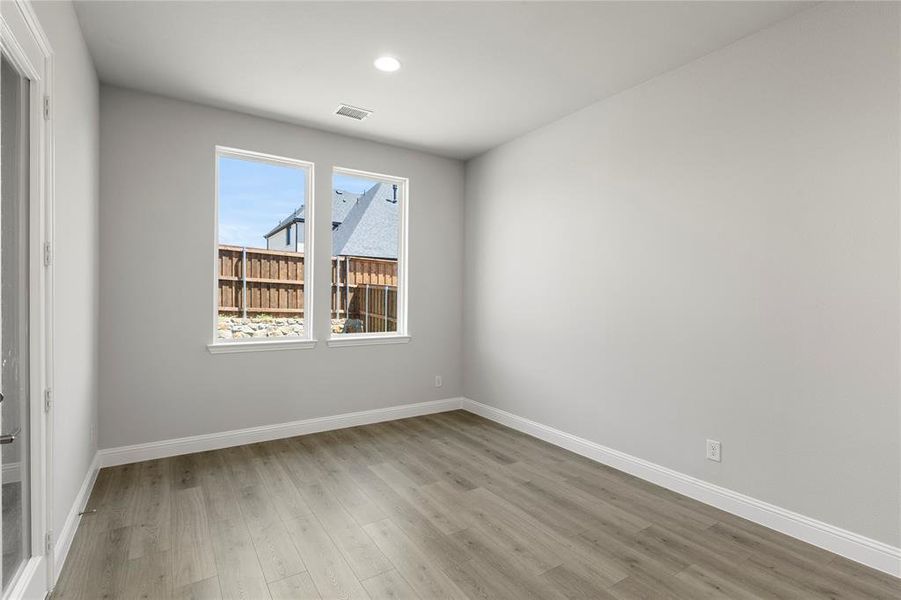 16. 2228 Euclid - Dining 16. 2228 Euclid - Dining