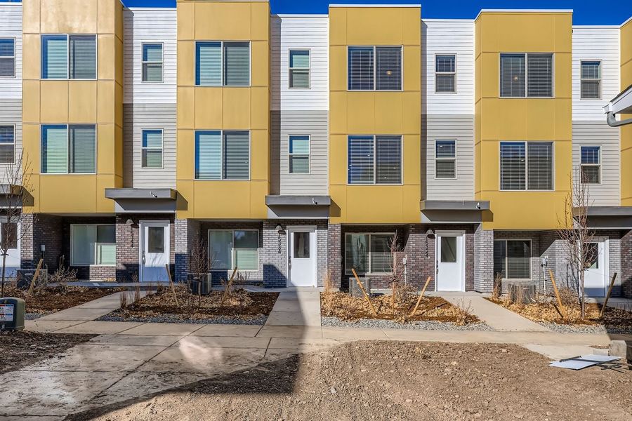 New Home in Arvada, CO. - Slide 2 New Home in Arvada, CO. - Slide 2