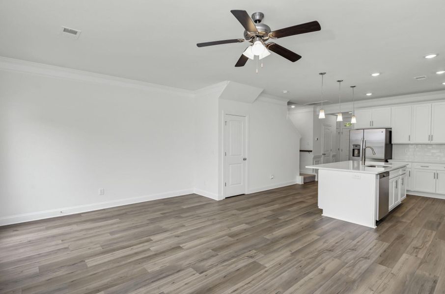 Spacious, unfurnished interior of a new home in Lake Carolina Townhomes, Columbia (Image 17).