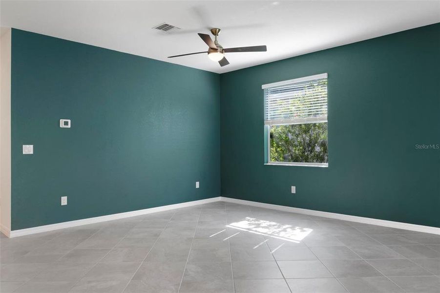 Spacious, unfurnished interior of a new home in , Venice (Image 31).