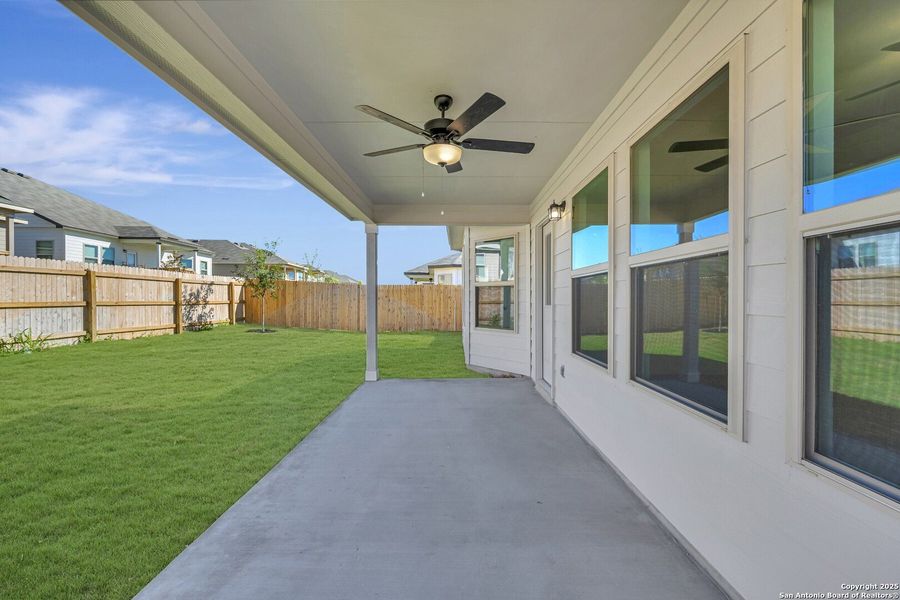 Exterior details and patio area of a home in Greenspoint Heights, Seguin (Image 19).