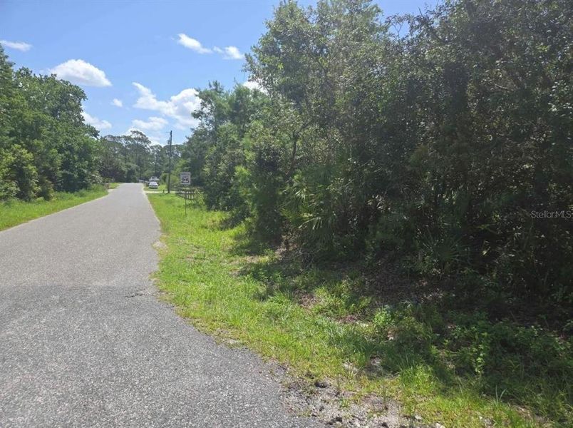 Natural landscape and outdoor views near  in Paisley (Image 5).