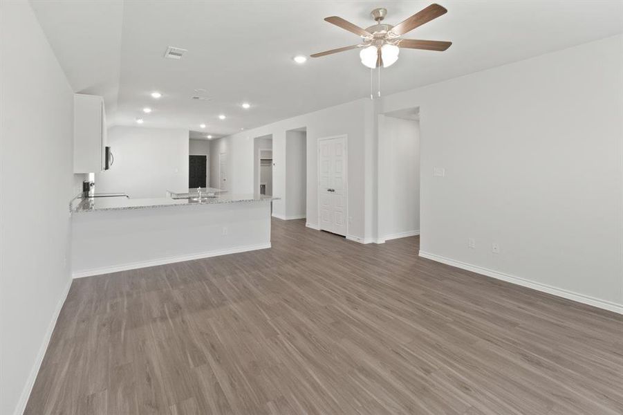 Spacious, unfurnished interior of a new home in Retreat at Fossil Creek, Fort Worth (Image 12). Spacious, unfurnished interior of a new home in Retreat at Fossil Creek, Fort Worth (Image 12).