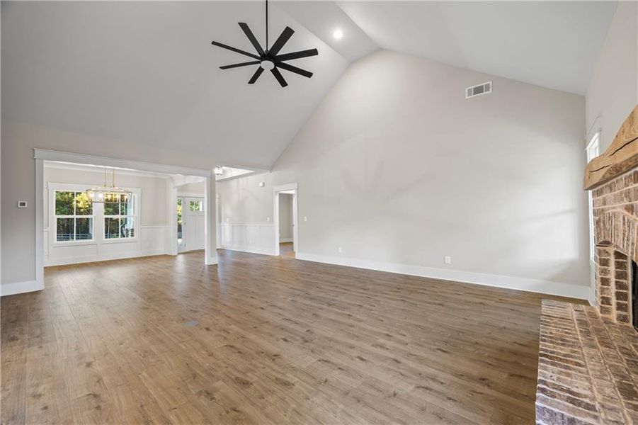 Spacious, unfurnished interior of a new home in , Monroe (Image 26).