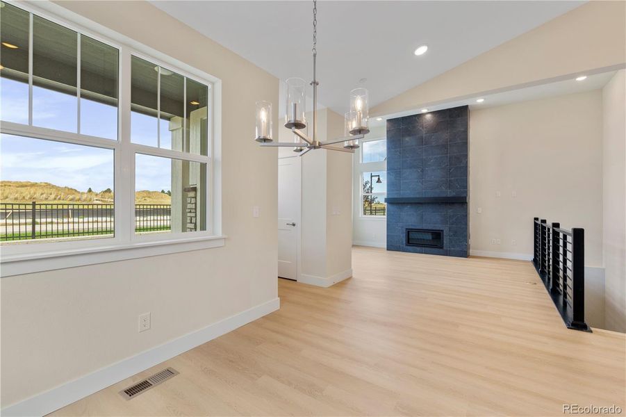Spacious, unfurnished interior of a new home in Dillon Pointe - City, Broomfield (Image 20).