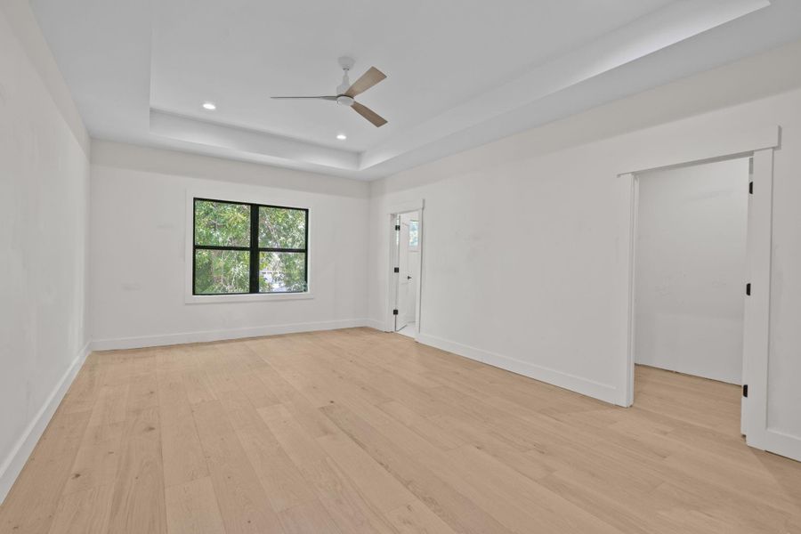 Sunlit and spacious second floor well designed layout bedroom with the en-suite bath