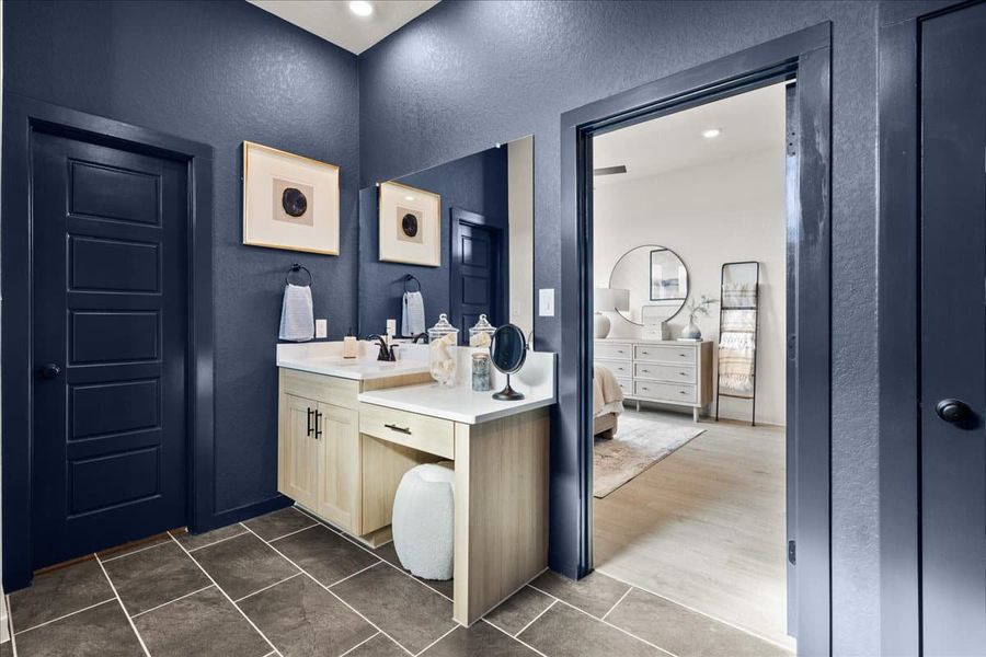 Furnished interior view inside a new home in Stream Waters, Seguin (Image 39).