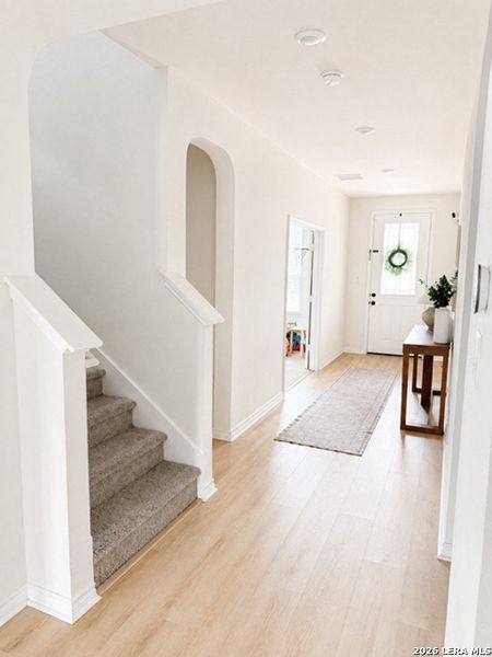 Spacious, unfurnished interior of a new home in Canyon Crest, San Antonio (Image 20). Spacious, unfurnished interior of a new home in Canyon Crest, San Antonio (Image 20).