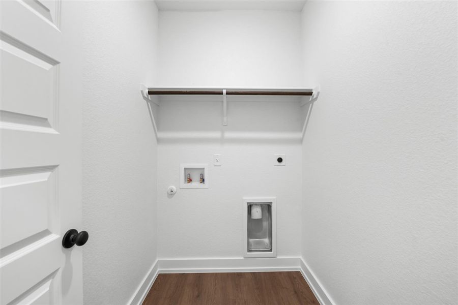 Please Note: These interior photos are not of the actual home but are of a completed one with a simialr floor plan. Finishes, features, and layouts may vary. Please Note: These interior photos are not of the actual home but are of a completed one with a simialr floor plan. Finishes, features, and layouts may vary.