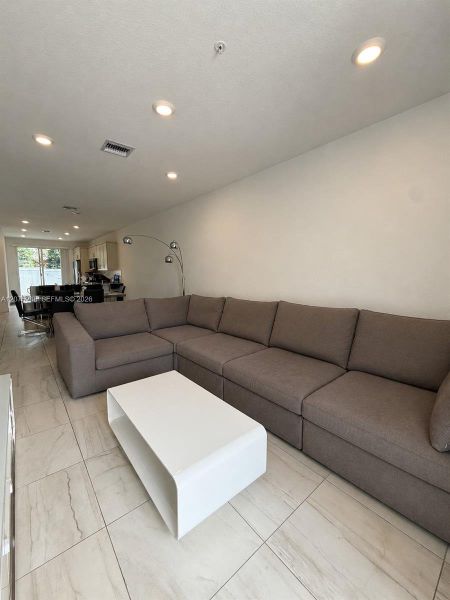 Furnished interior view inside a new home in , Pembroke Pines (Image 7).