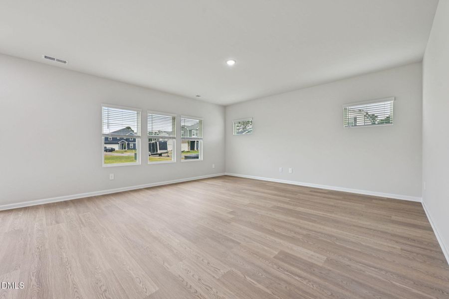 10-web-or-mls-Raleigh - River Glen - 719