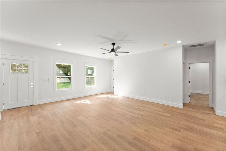 Spacious, unfurnished interior of a new home in , Gainesville (Image 34). Spacious, unfurnished interior of a new home in , Gainesville (Image 34).