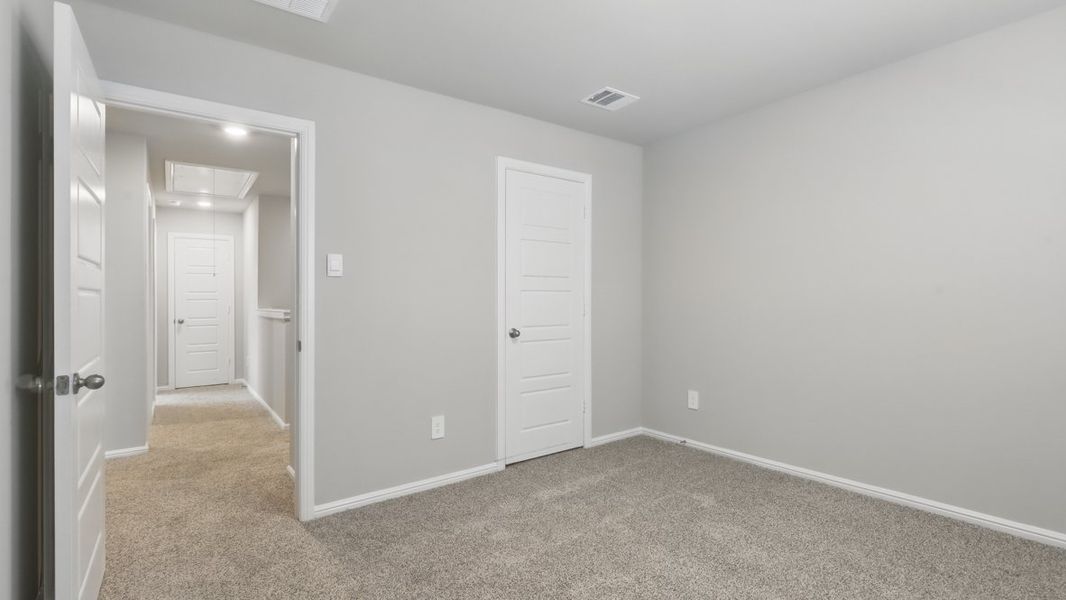 Spacious, unfurnished interior of a new home in Orchard Village, Fort Worth (Image 31). Spacious, unfurnished interior of a new home in Orchard Village, Fort Worth (Image 31).