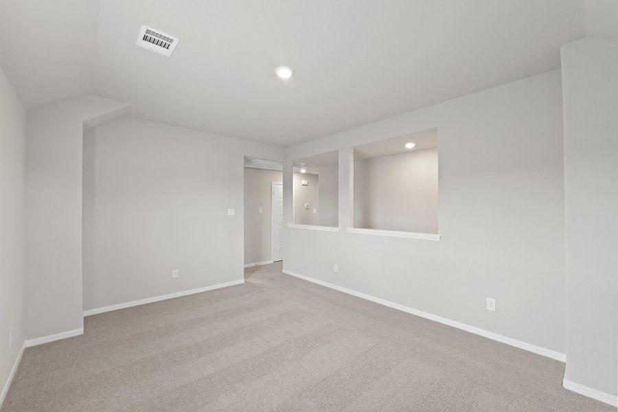 Spacious, unfurnished interior of a new home in Bammel Oaks, Houston (Image 8). Spacious, unfurnished interior of a new home in Bammel Oaks, Houston (Image 8).