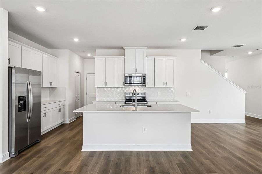 Furnished interior view inside a new home in Cyrene at Minneola, Minneola (Image 12).
