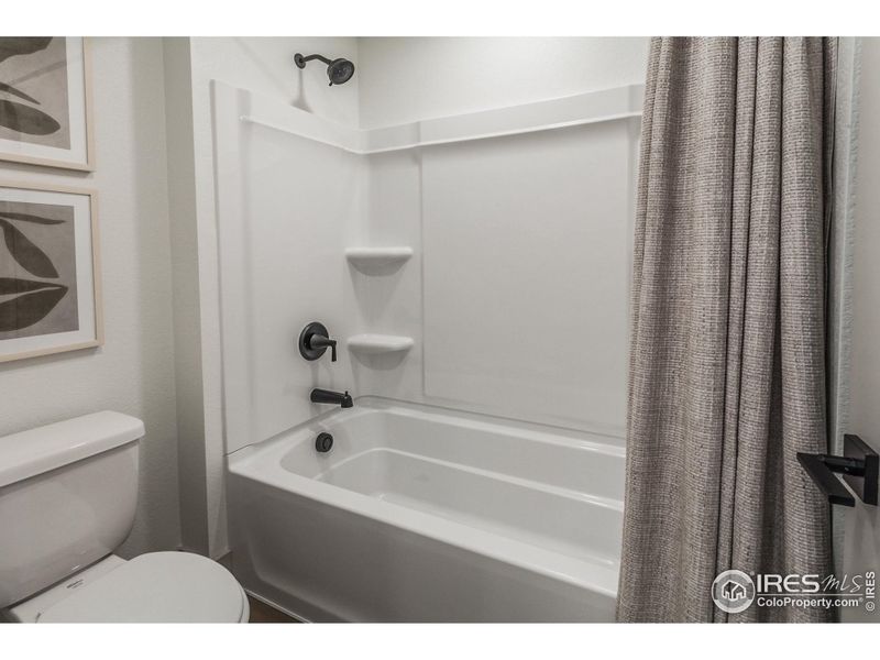 EXAMPLE PHOTO: SECONDARY BATH EXAMPLE PHOTO: SECONDARY BATH