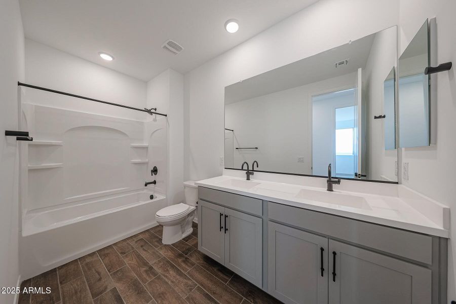 PHX_Pinnacle_Lot 2083_Lagoon_4139_bath2