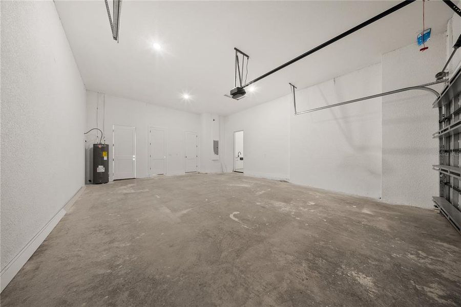Spacious, unfurnished interior of a new home in , Port Charlotte (Image 60). Spacious, unfurnished interior of a new home in , Port Charlotte (Image 60).