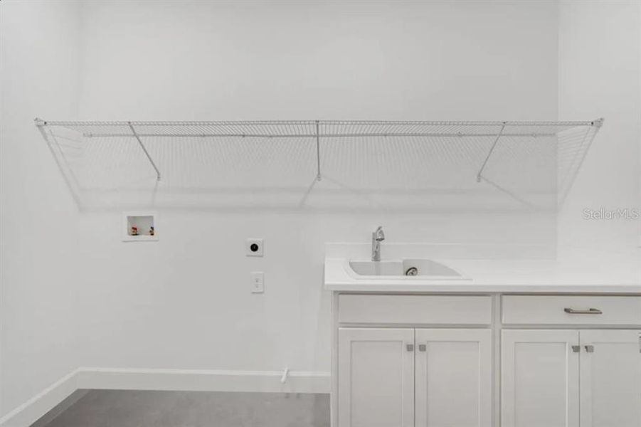 Spacious, unfurnished interior of a new home in Harvest at Ovation, Winter Garden (Image 17).
