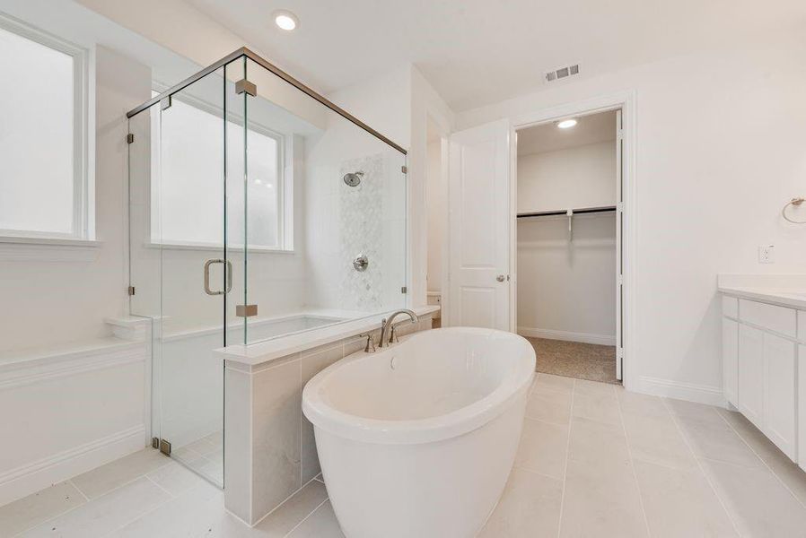 Furnished interior view inside a new home in Prairie Ridge, Midlothian (Image 4). Furnished interior view inside a new home in Prairie Ridge, Midlothian (Image 4).