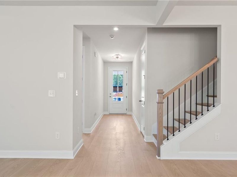 Spacious, unfurnished interior of a new home in Melody Lakeside Estates, Buford (Image 16).