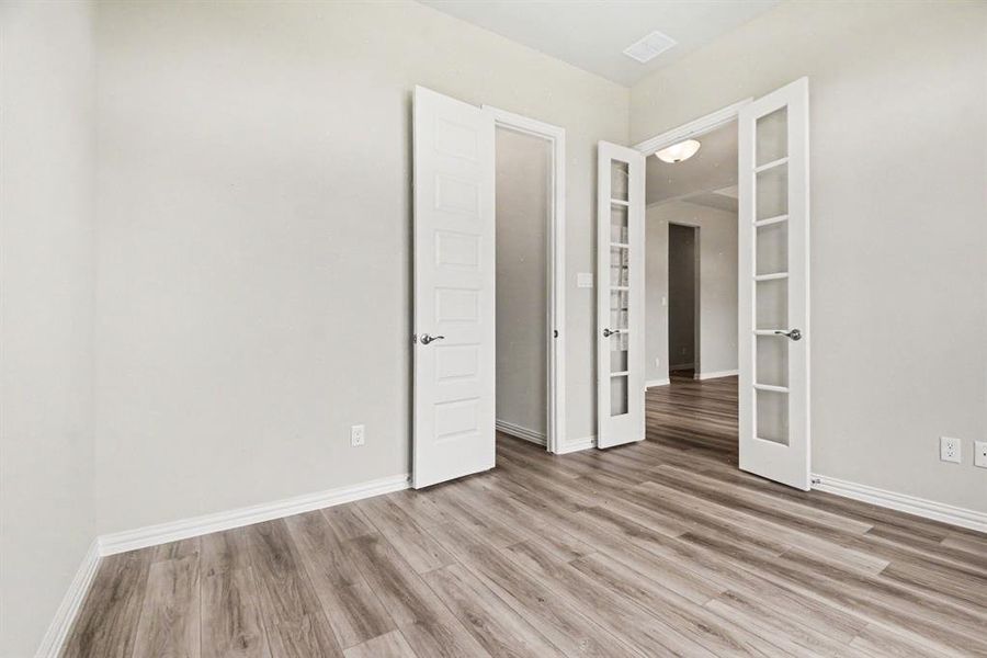 Spacious, unfurnished interior of a new home in Ten Mile Creek Estates, DeSoto (Image 15). Spacious, unfurnished interior of a new home in Ten Mile Creek Estates, DeSoto (Image 15).