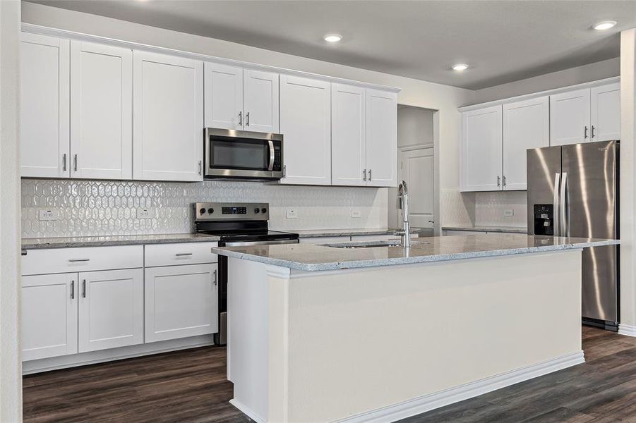 Furnished interior view inside a new home in Stratton Place, Greenville (Image 4).