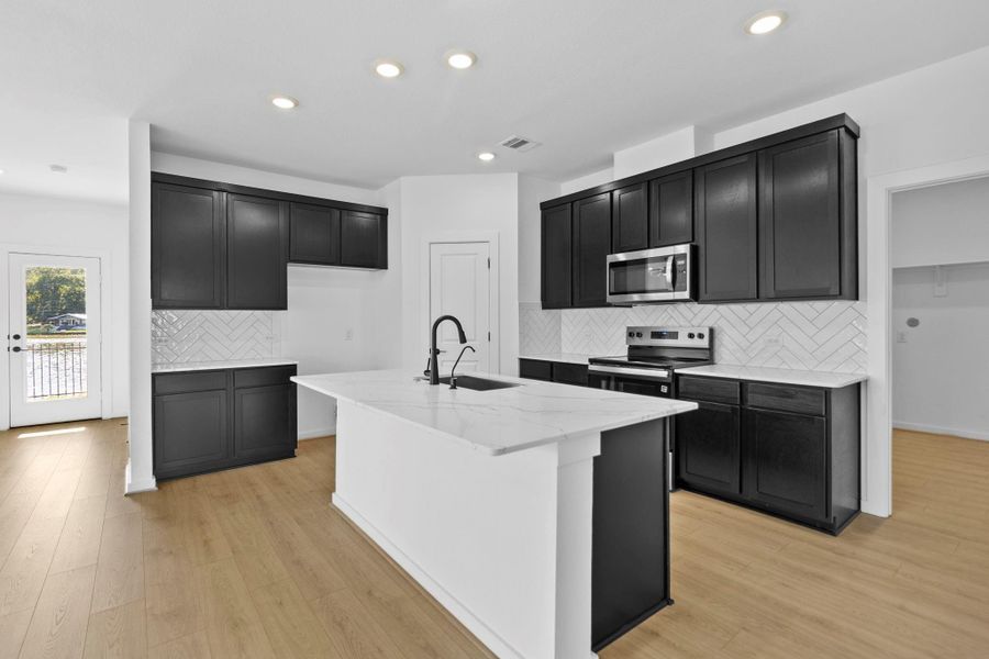 Furnished interior view inside a new home in Lake Conroe Cove, Willis (Image 6). Furnished interior view inside a new home in Lake Conroe Cove, Willis (Image 6).