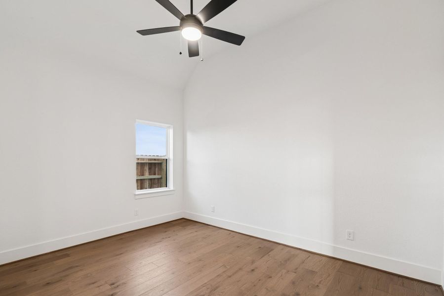 Spacious, unfurnished interior of a new home in Briarley, Montgomery (Image 12).