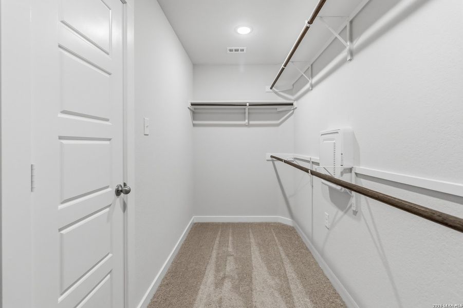 Spacious, unfurnished interior of a new home in Hickory Ridge, Elmendorf (Image 27). Spacious, unfurnished interior of a new home in Hickory Ridge, Elmendorf (Image 27).
