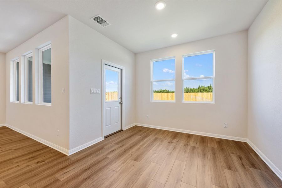 Representative images and renderings are for illustrative purposes. Actual structural options and design finishes of home may vary. Representative images and renderings are for illustrative purposes. Actual structural options and design finishes of home may vary.