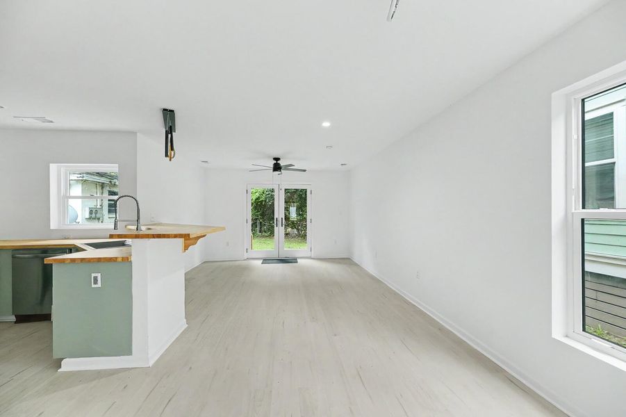 Image 15 of a home in . Image 15 of a home in .