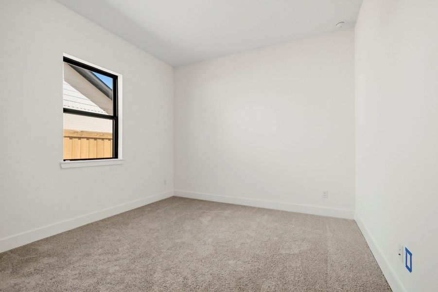 Spacious, unfurnished interior of a new home in Dunham Pointe 70', Cypress (Image 20).