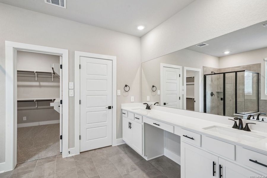 Furnished interior view inside a new home in Fox Falls, Boerne (Image 16).