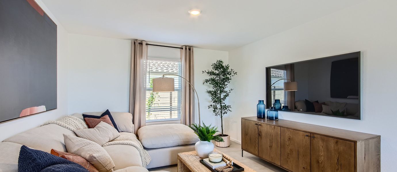 2566 Lily Great 1of2 F1