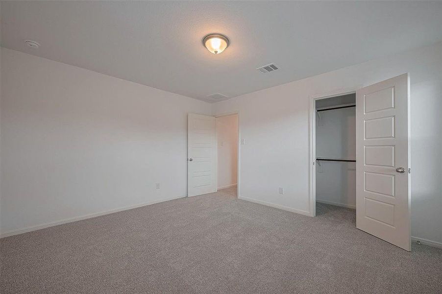 Spacious, unfurnished interior of a new home in , Dayton (Image 26).