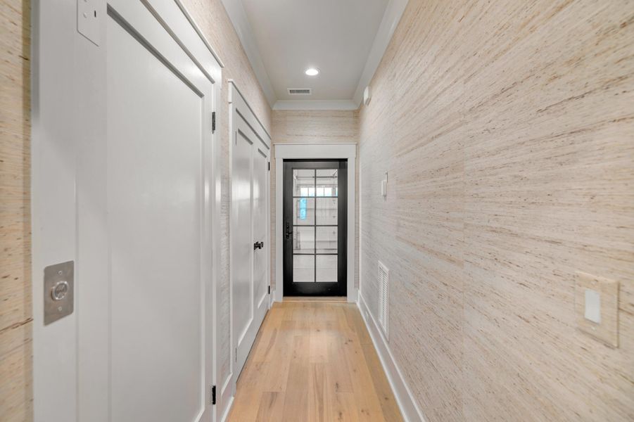 Spacious, unfurnished interior of a new home in , Georgetown (Image 77). Spacious, unfurnished interior of a new home in , Georgetown (Image 77).