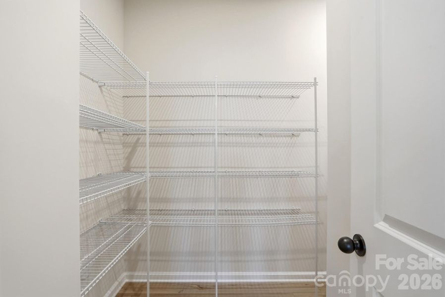 For representation purposes of floorplan only, actual homesite is under construction and design and structural options may vary