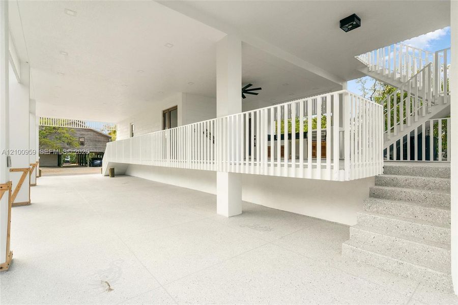 Exterior details and patio area of a home in , Key Largo (Image 3).