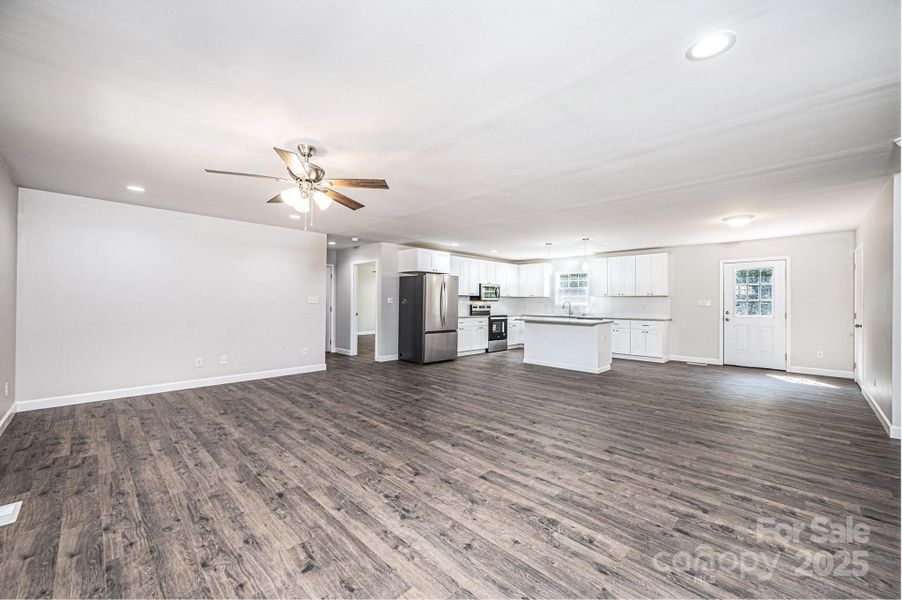 Spacious, unfurnished interior of a new home in , Newton (Image 23).