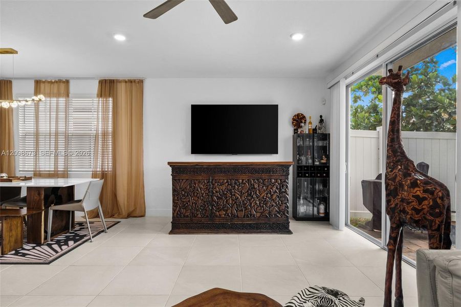 Furnished interior view inside a new home in , Pembroke Pines (Image 9).